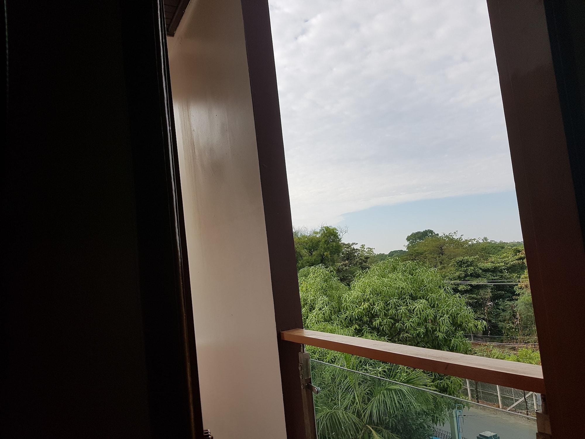 Hotel Yadanar Oo Mandalaj Zewnętrze zdjęcie