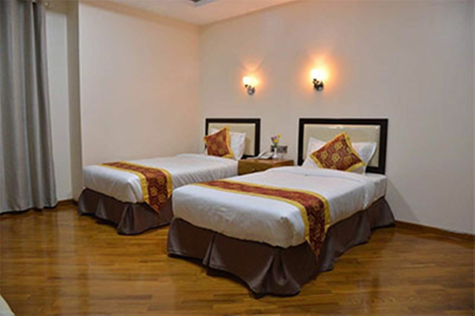 Hotel Yadanar Oo Mandalaj Zewnętrze zdjęcie